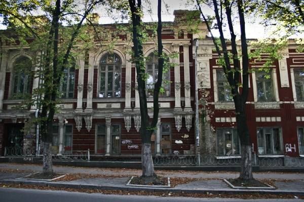 Военная прокуратура хочет вернуть Захаринское имение в Днепре в собственность государства 2