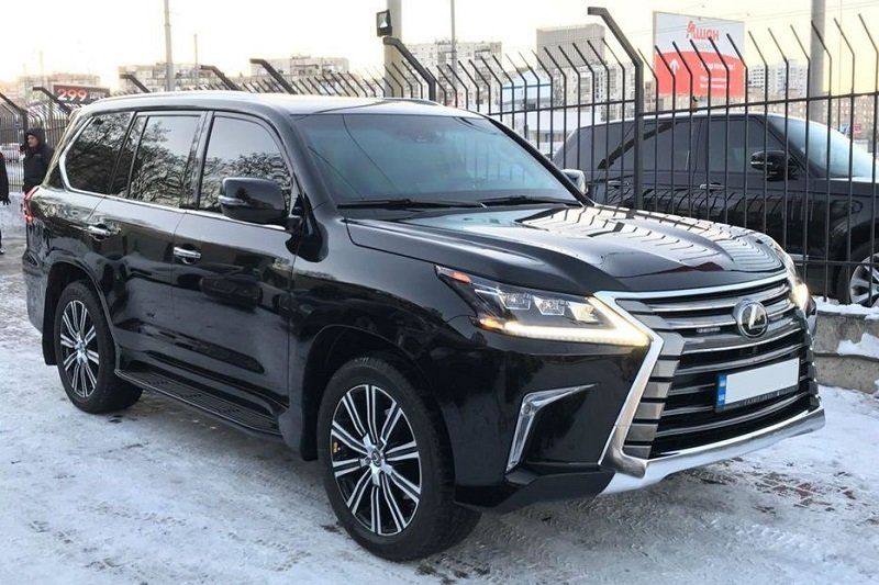 Авторейтинг депутатов Киевсовета: Lexus за 4 тыс. грн и БРДМ-2 с боевым модулем 1