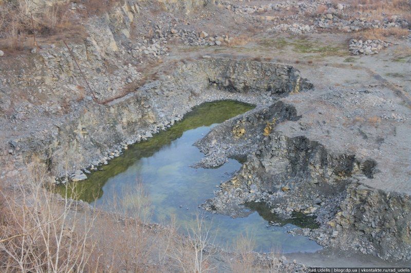 Рыбальский карьер просит разрешения и дальше бурить и взрывать гранит 4