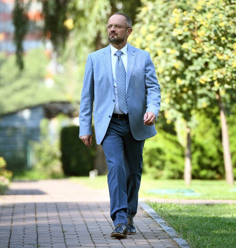 Роман Безсмертный о президентских амбициях, обществе, войне и Крыме 2