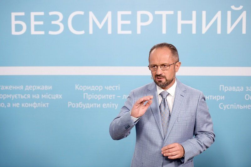 Роман Безсмертный о президентских амбициях, обществе, войне и Крыме 4