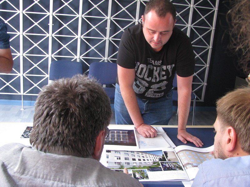 В Днепре перекрасят McDonalds и благоустроят территорию вокруг цирка - новости с градсовета 5