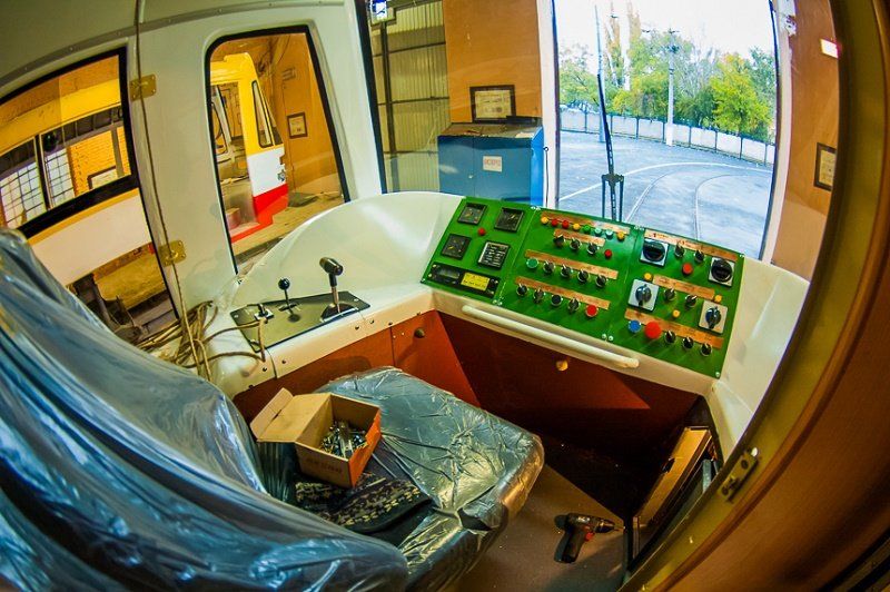 кабина одесского модернизированного трамвая