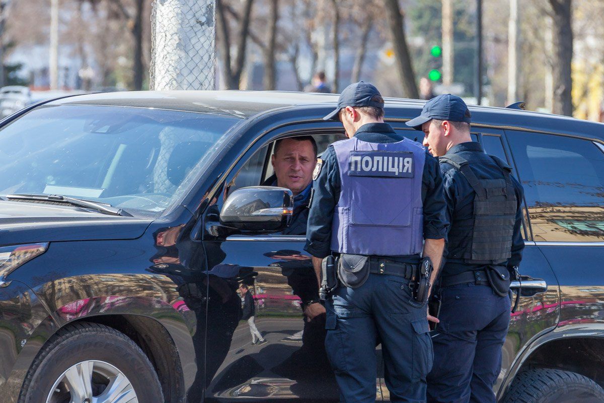 Авто депутата уже привлекало внимание правоохранителей