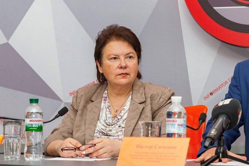 Школьников из Днепра научат быть гражданами Украины 1