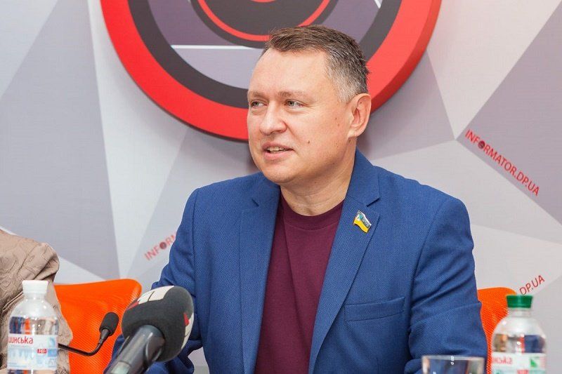 Школьников из Днепра научат быть гражданами Украины 2