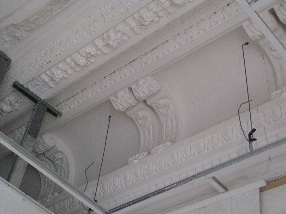 Надеемся что с новыми собственниками мы эту красоту не потеряем