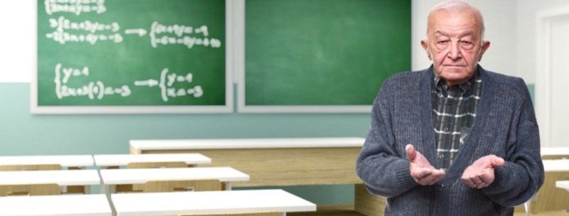 Почему в Украине могут уволить сотни тысяч учителей-пенсионеров