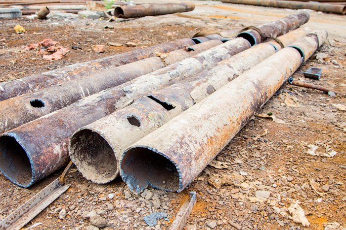 Часть труб успели выкопать и продать