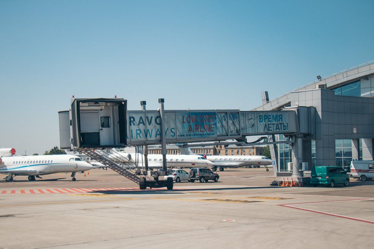 Надеемся, что в случае происшествий самолет не рухнет на новостройки