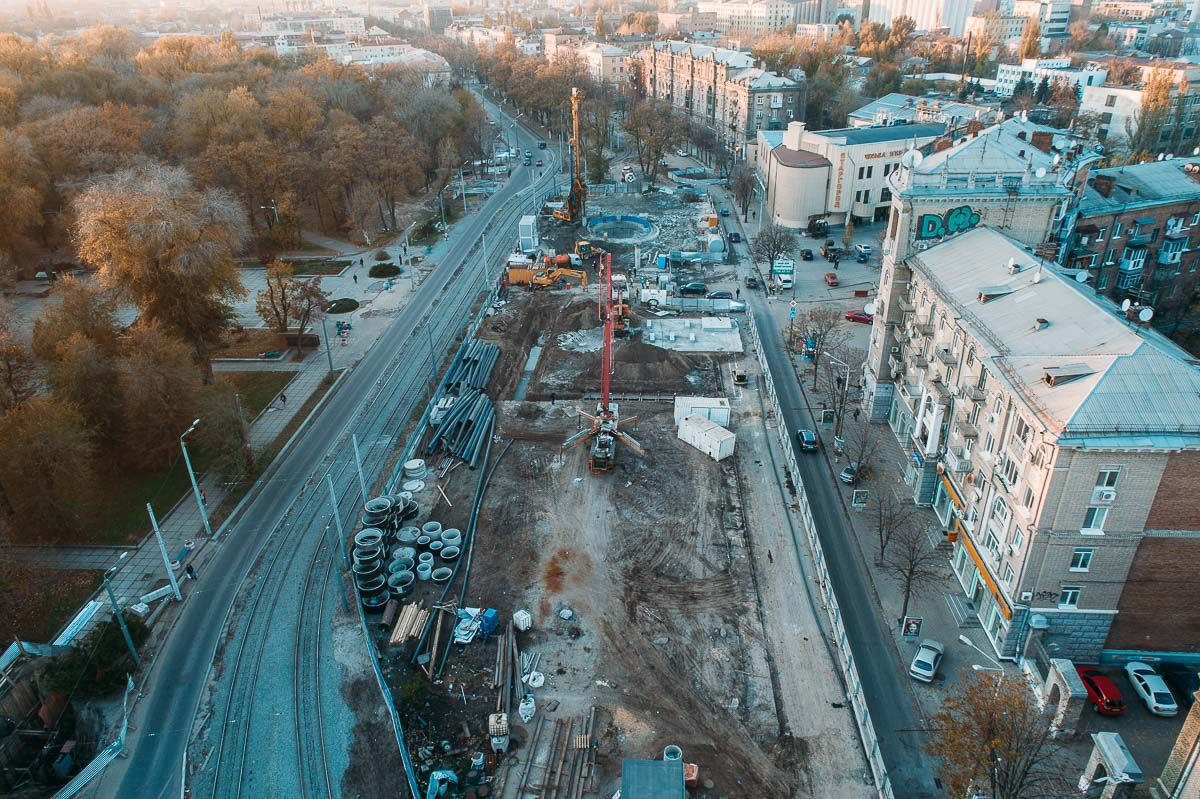 Метро строят по графику