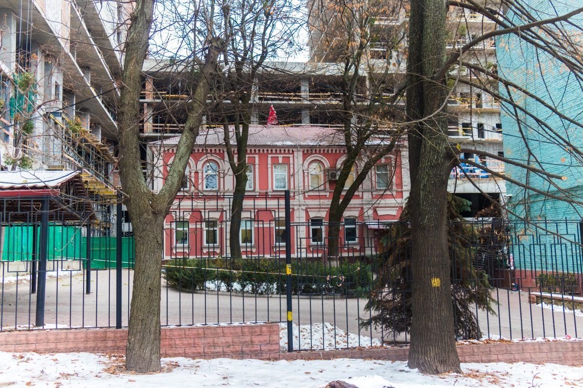 Как памятник архитектуры на улице Лабораторной в Киеве помешал тестю Романа Насирова 7