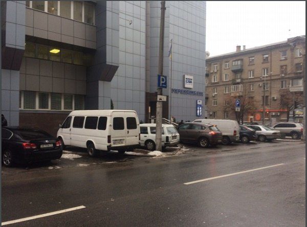 Чем ближе к центру, тем дешевле