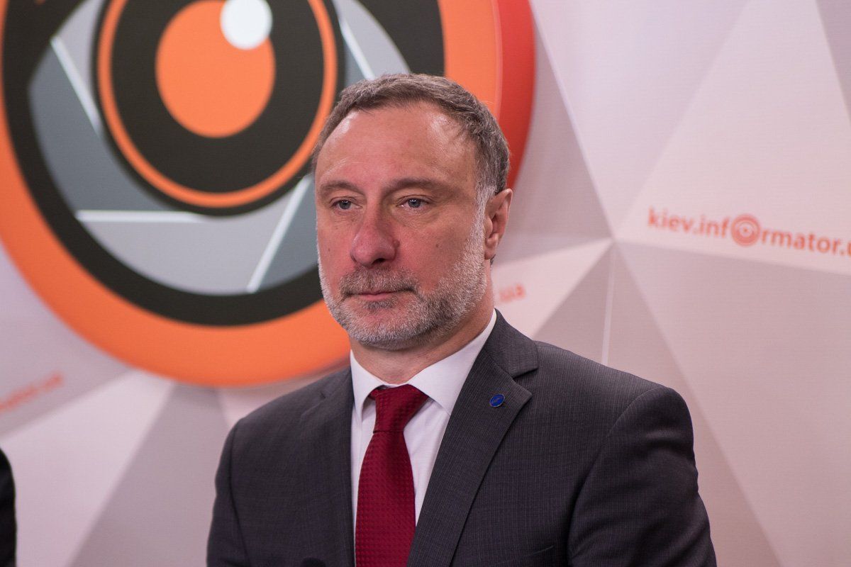 Дмитрий Новицкий