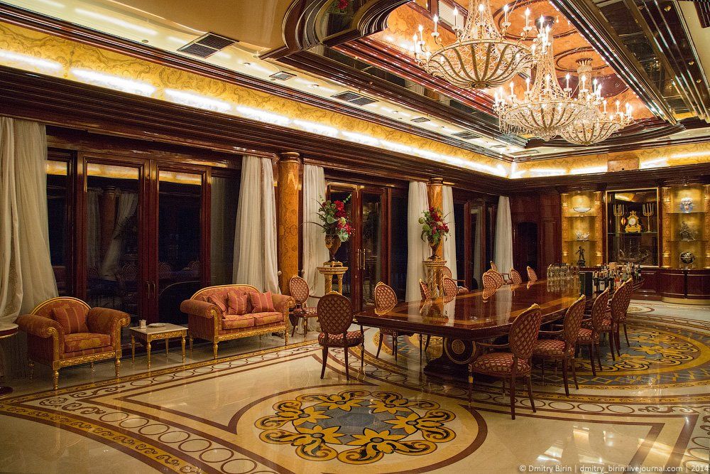 Символом коррупции при Януковиче стала роскошь Межигорья