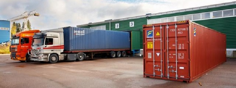 Что вызвало коллапс на таможне в Украине, и повлияет ли это на курс доллара