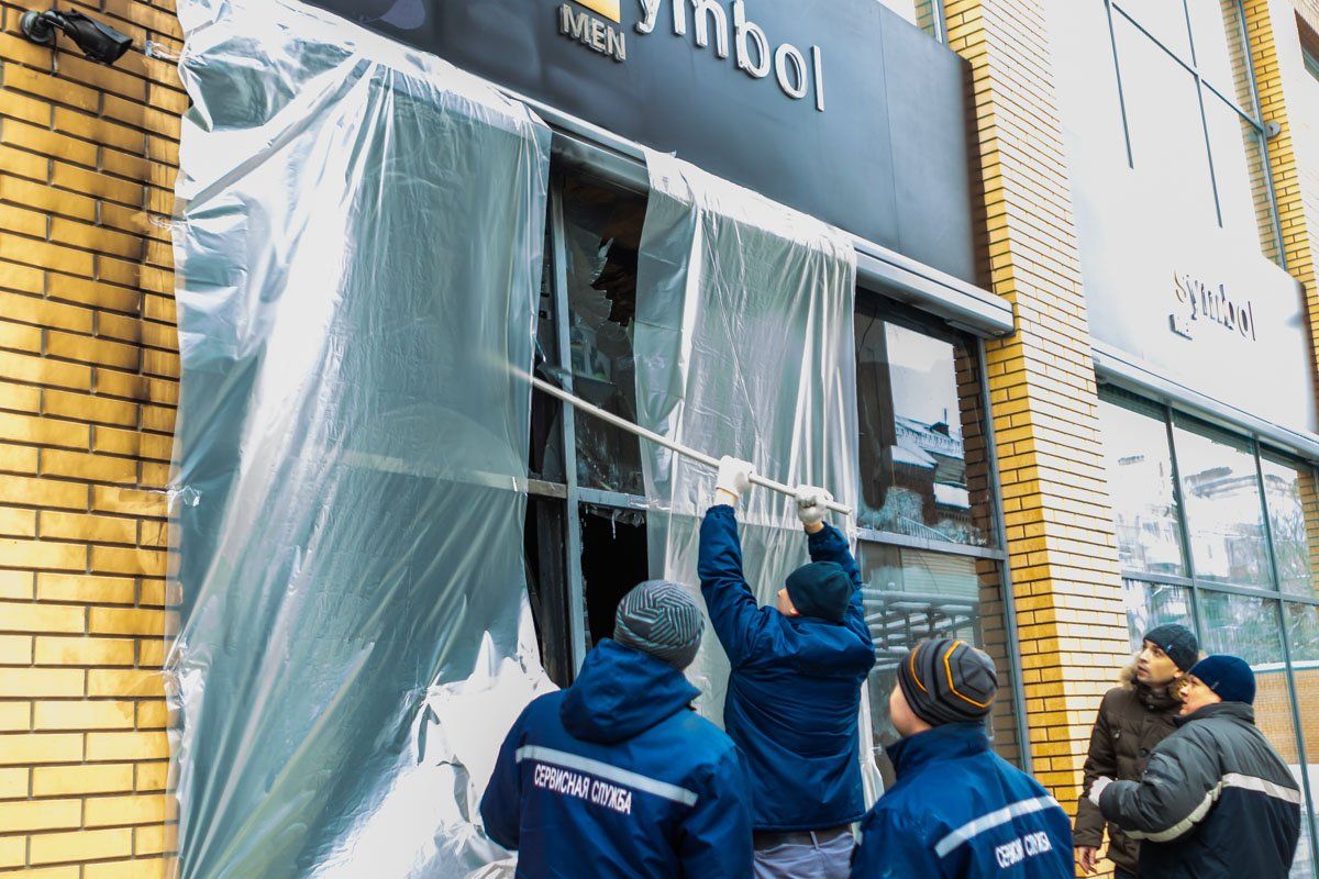 Кому мог помешать элитный бутик Symbol в Днепре 1