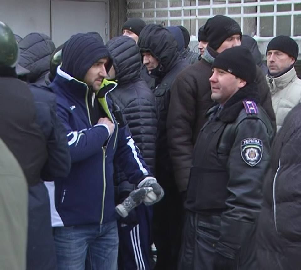 Активисты Майдана в Днепре переходят от митингов к делу 1