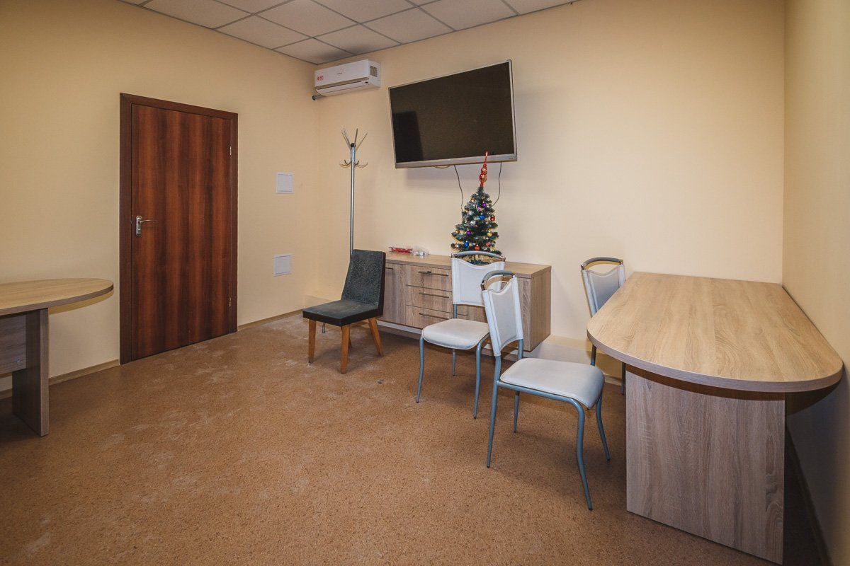 Днепропетровский облсовет потратил 4,5 миллиона на ремонт здания на Староказацкой: что сделано 10