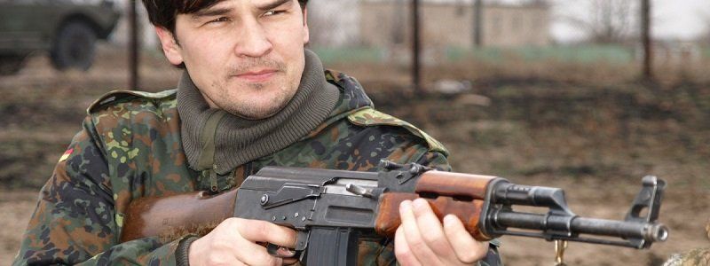 Как автор плаката Баба и кот планирует зарегистрироваться кандидатом в президенты Украины без залога в 2,5 миллиона