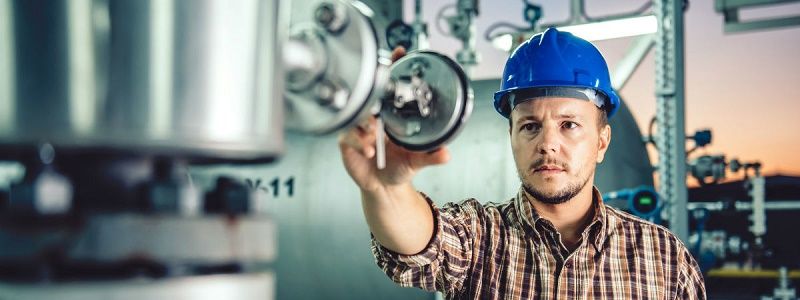 Как собираются повышать зарплаты и пенсии кандидаты в президенты Украины