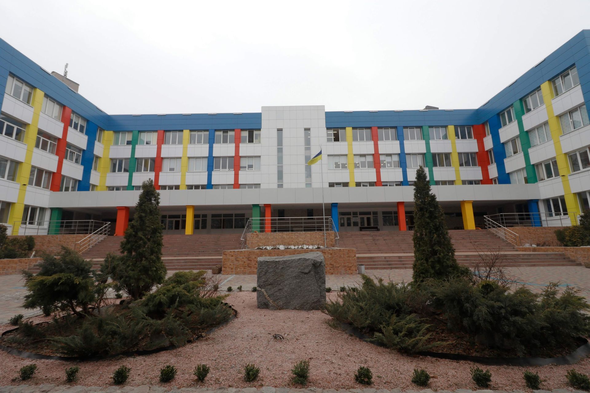 У Дніпрі проводять реновацію будівель закладів освіти та впроваджують програму «Безпечна школа» 2