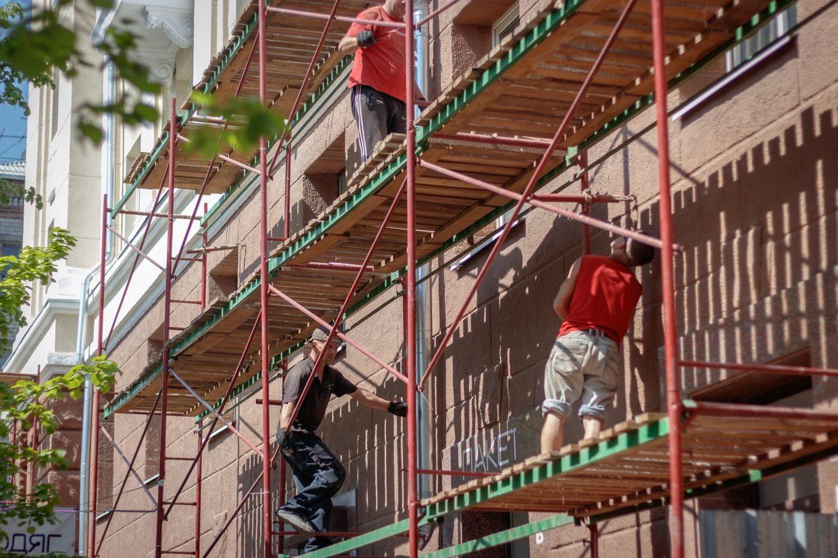 Сколько в Днепре украли на смарт-деревьях, пляжах и освещении мостов 5