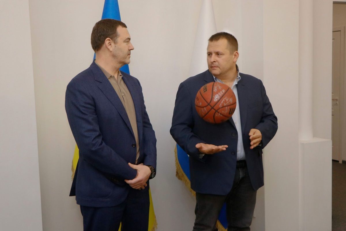 Борис Філатов привітав гравців баскетбольного клубу «Дніпро» зі здобуттям Кубка України 4