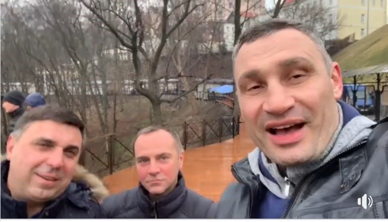 Разрушительное строительство на Днепровских склонах в Киеве: посовещались. Что дальше 1