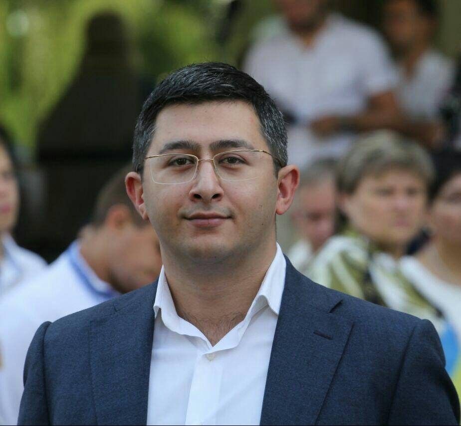 Заместитель председателя Днепропетровского областного совета, руководитель Днепровской городской организации ВО «Батьківщина» Мгер Куюмчян