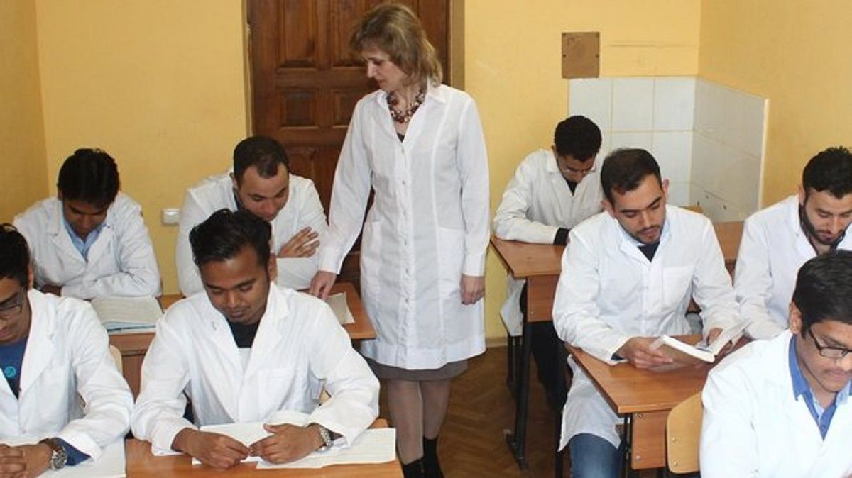 В Украине сокращается количество студентов. Укрстат опубликовал отчет 3