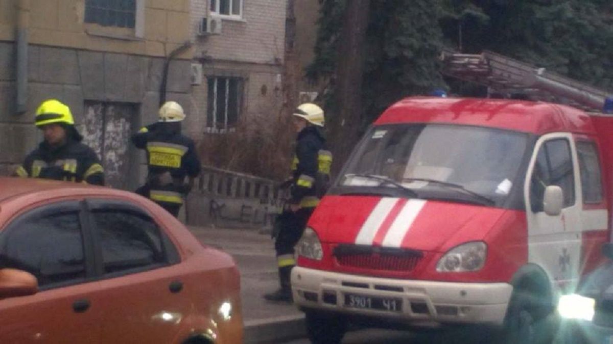 В Днепре суд по акциям аэропорта прервали из-за минирования 2