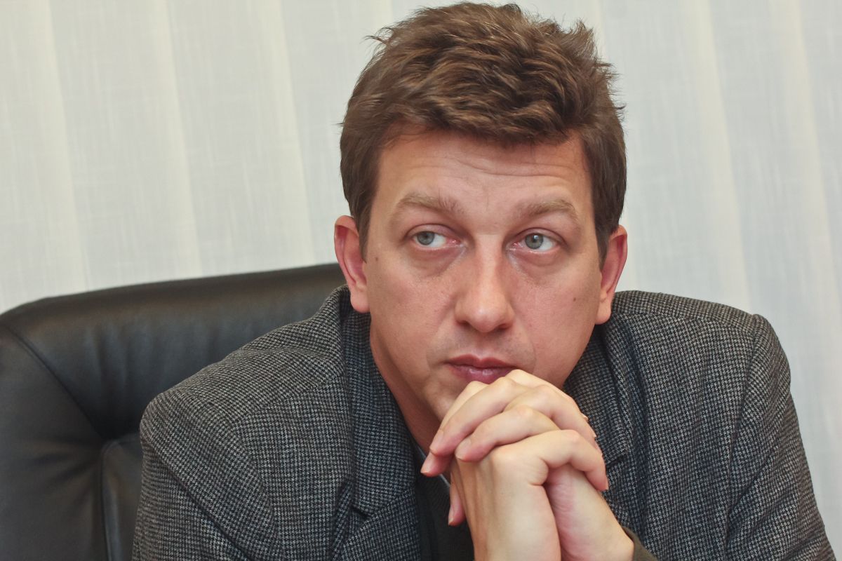 Олесь Доний утверждает, что у Порошенко есть прочные связи с Россией