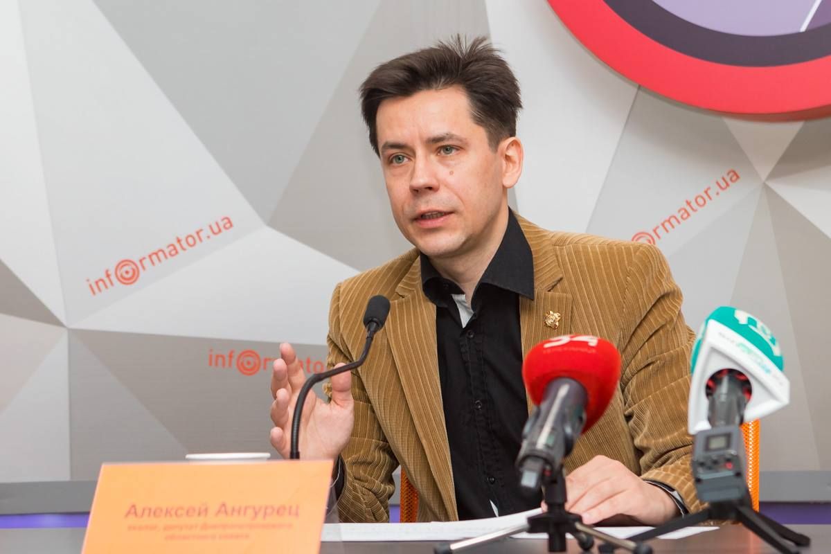 Алексей Ангурец