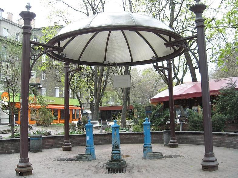 Где в Киеве самые лучшие источники воды и за сколько отремонтируют бюветы 1