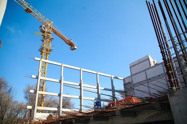 Кто-то пиарится, а кто-то их строит: как в Днепре и Днепропетровской области строят новые стадионы 14