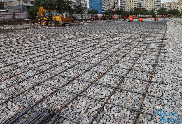 Кто-то пиарится, а кто-то их строит: как в Днепре и Днепропетровской области строят новые стадионы 18