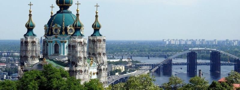 Сколько потратят на ремонт территории возле Андреевской церкви в Киеве
