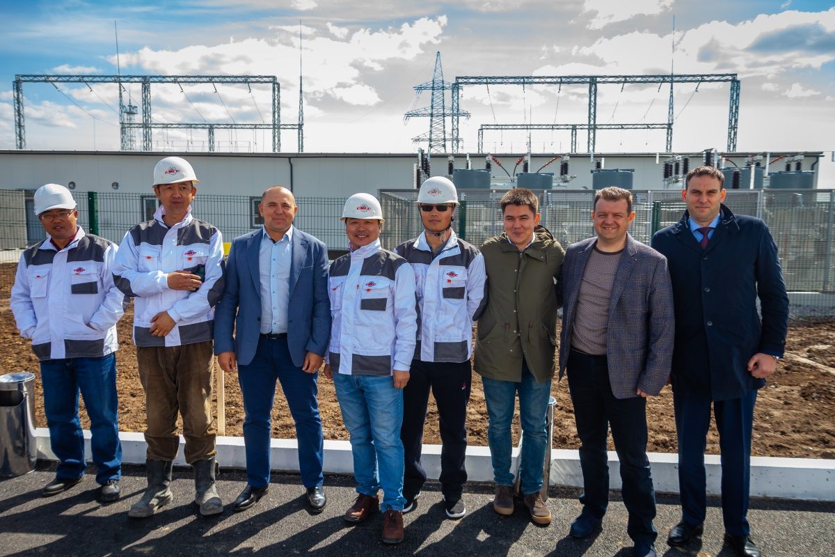 Руководство компании МСК «Синергия», сотрудники компании «CMEC», директор и собственник компании «Меганом»