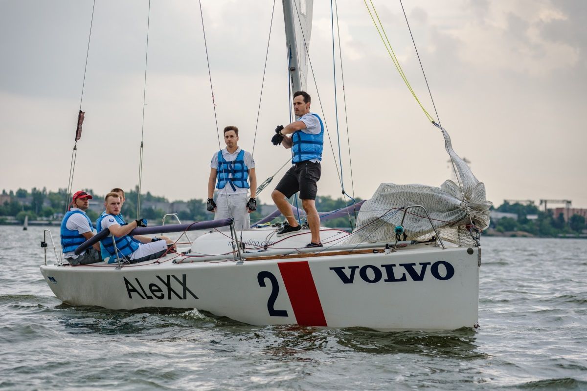 Что такое корпоративная регата, и кто в Днепре может ее организовать 5