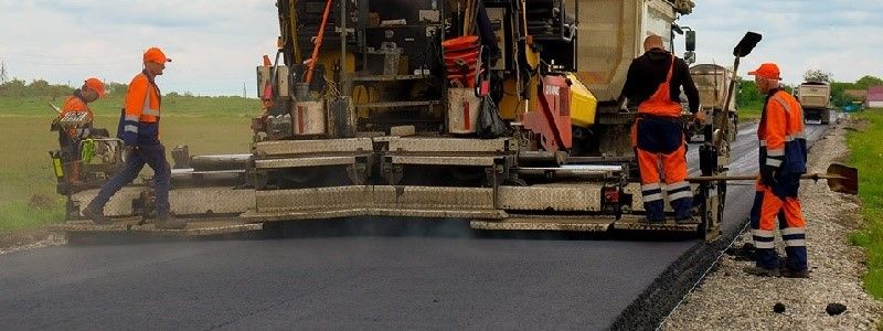 К середине июня под Днепром закончат ремонт дороги Вольное-Гвардейское