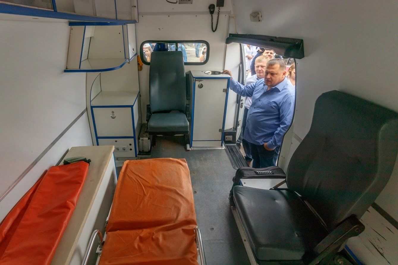 Как Борис Филатов выполняет обещания: школы, больницы, социальная помощь 7