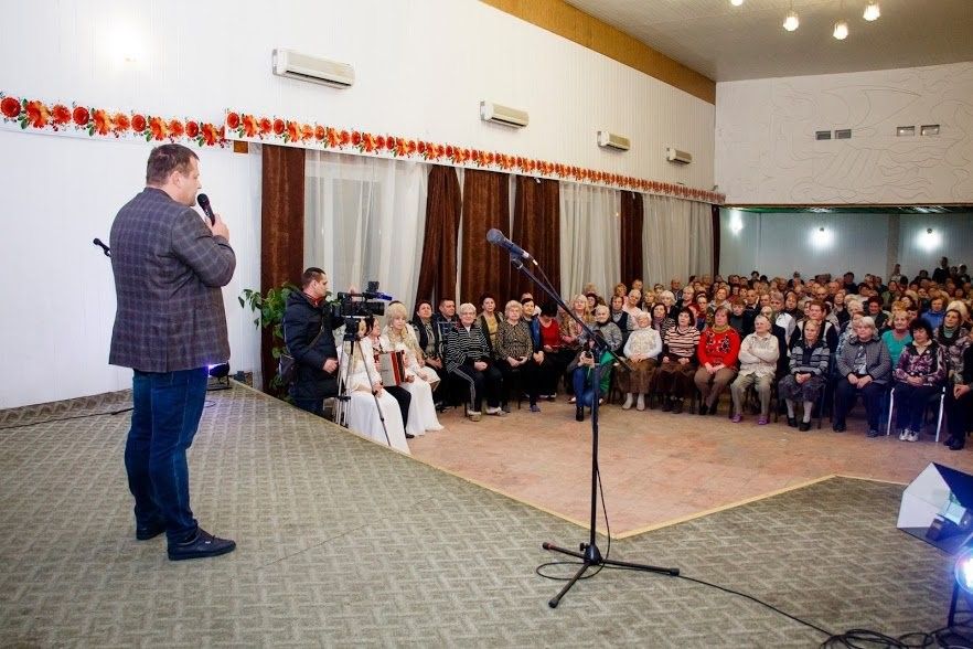 Как Борис Филатов выполняет обещания: школы, больницы, социальная помощь 11