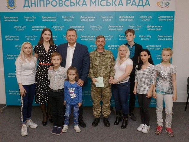 Как Борис Филатов обеспечивает безопасность на улицах, борьбу с негодяями и поддержку семей бойцов АТО 9