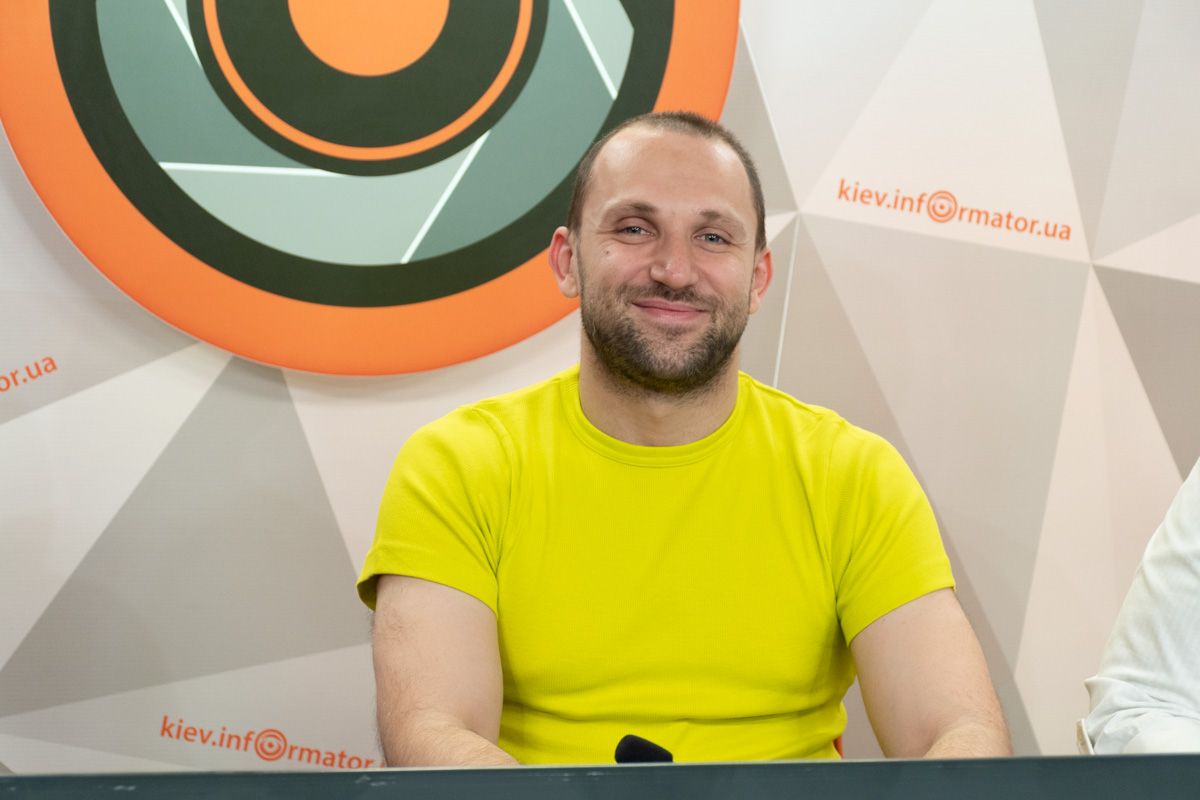 По словам политолога Алексея Якубина без работы правительства, без его влияния на Коболева и «Нафтогаз» Зеленский не сможет решить вопрос тарифов