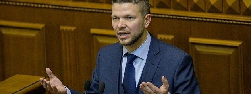 Борьба с Дарт Вейдером и ливанские зарисовки: чем известен нардеп Леонид Емец из Киева