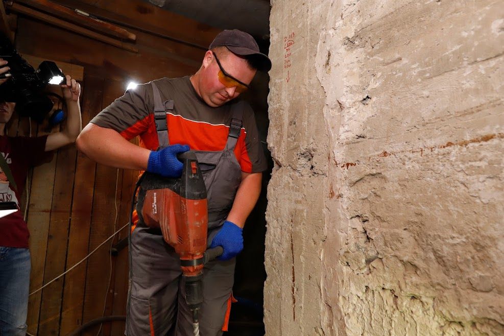 У Дніпрі будинок, який понад півстоліття тому збудували без фундаменту, відновлюють за найефективнішою європейською технологією 3