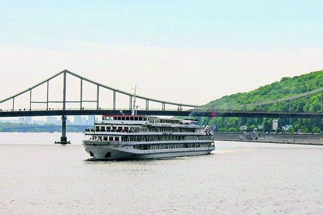 Сколько стоит и как прокатиться круизом по Днепру 1