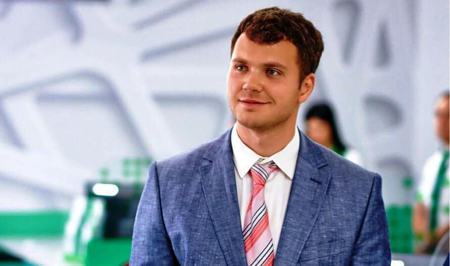 Регионалы, КВНщик и директор канала Коломойского: кто будет представлять партию Зеленского в парламенте 10