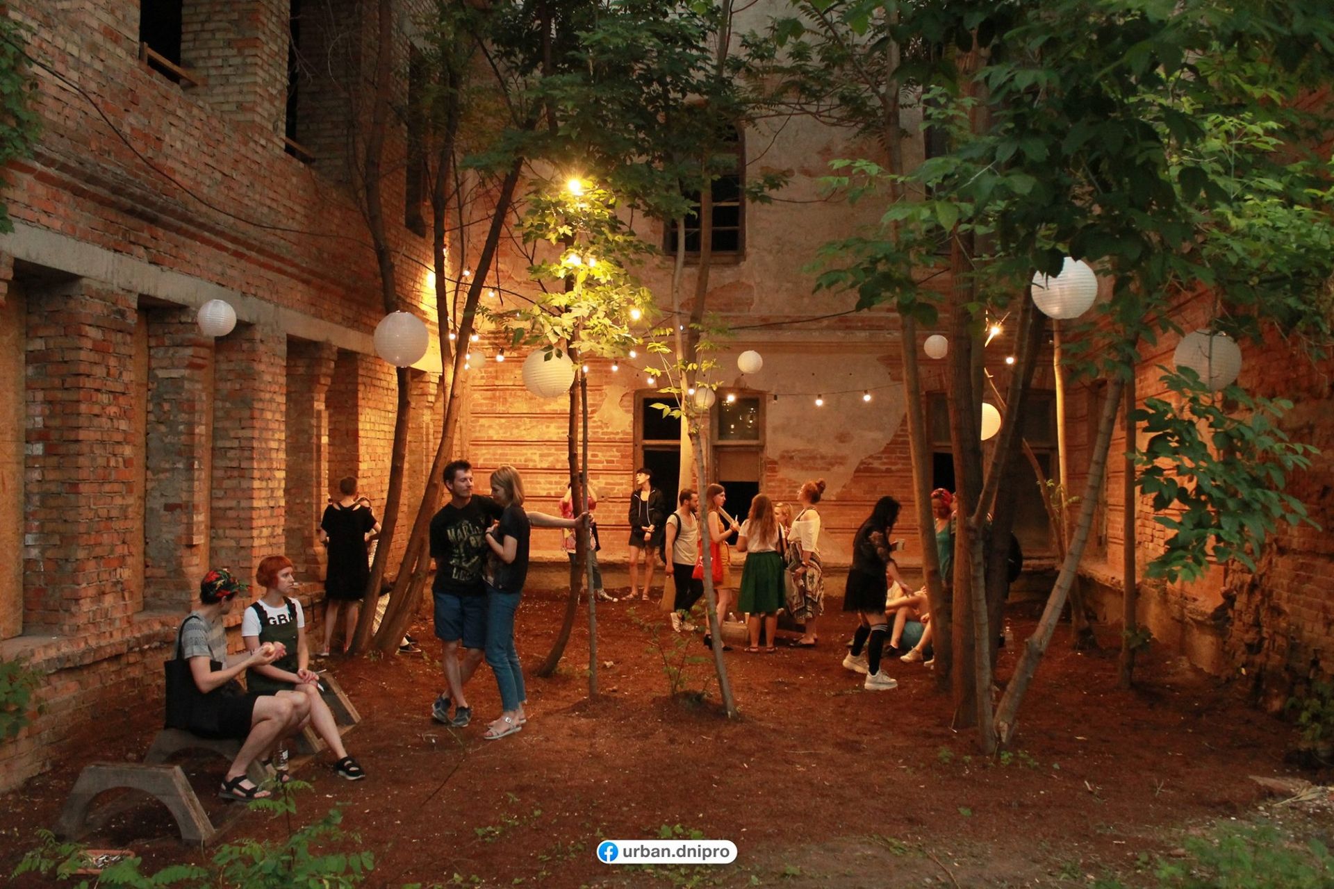 Кому достанется Губернская земская управа в Днепре 4